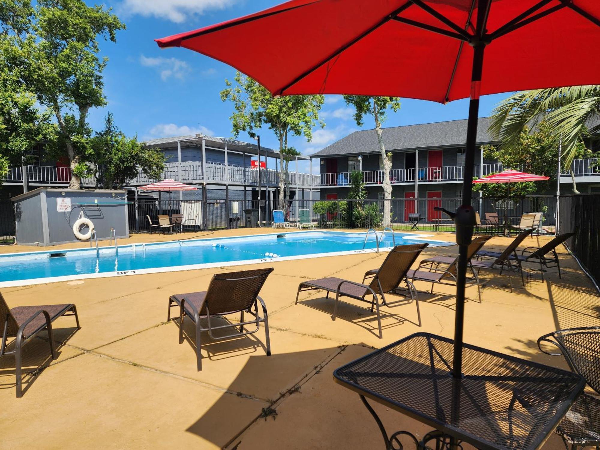 Red Carpet Inn - Houma Bagian luar foto